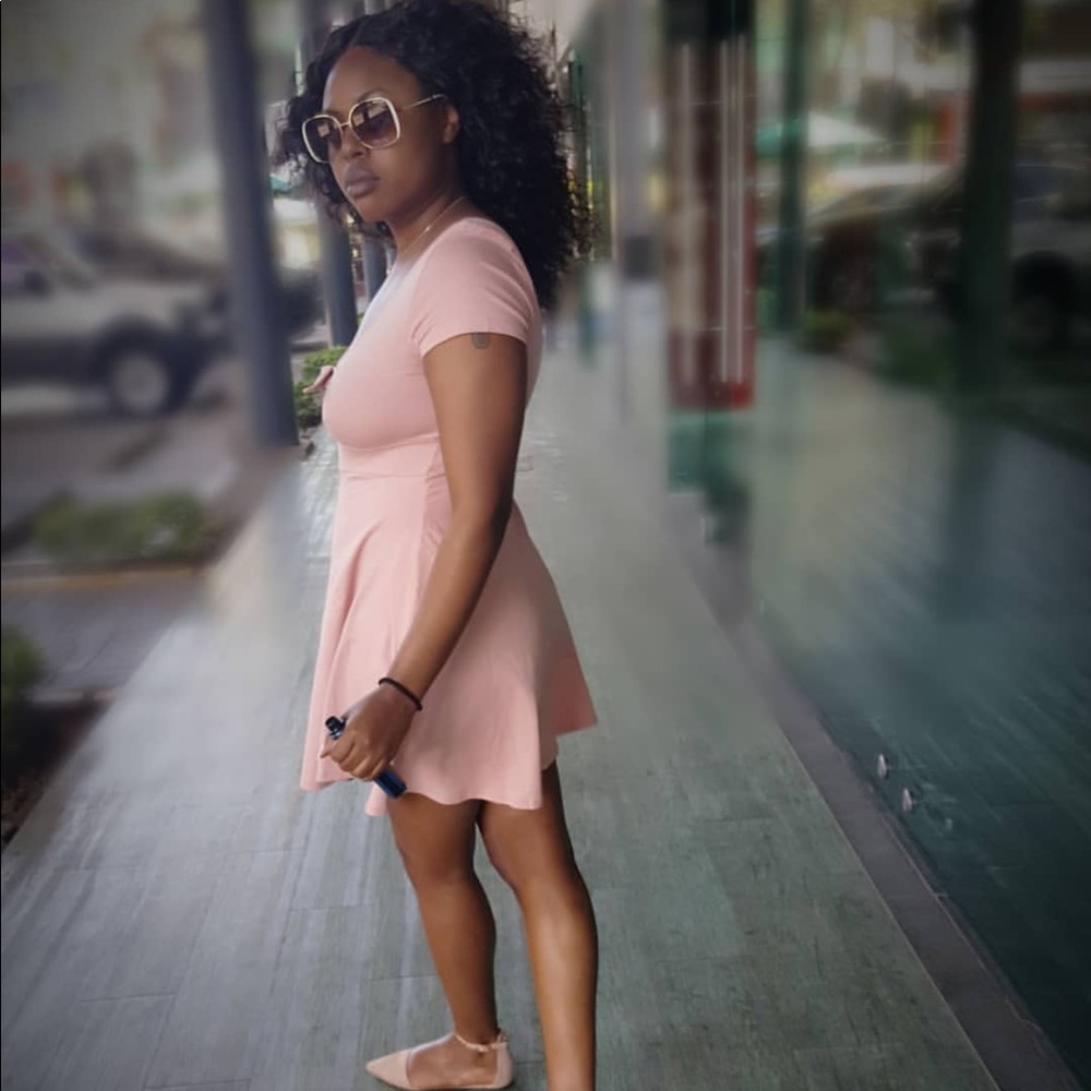 Meet your Posher, Alaya